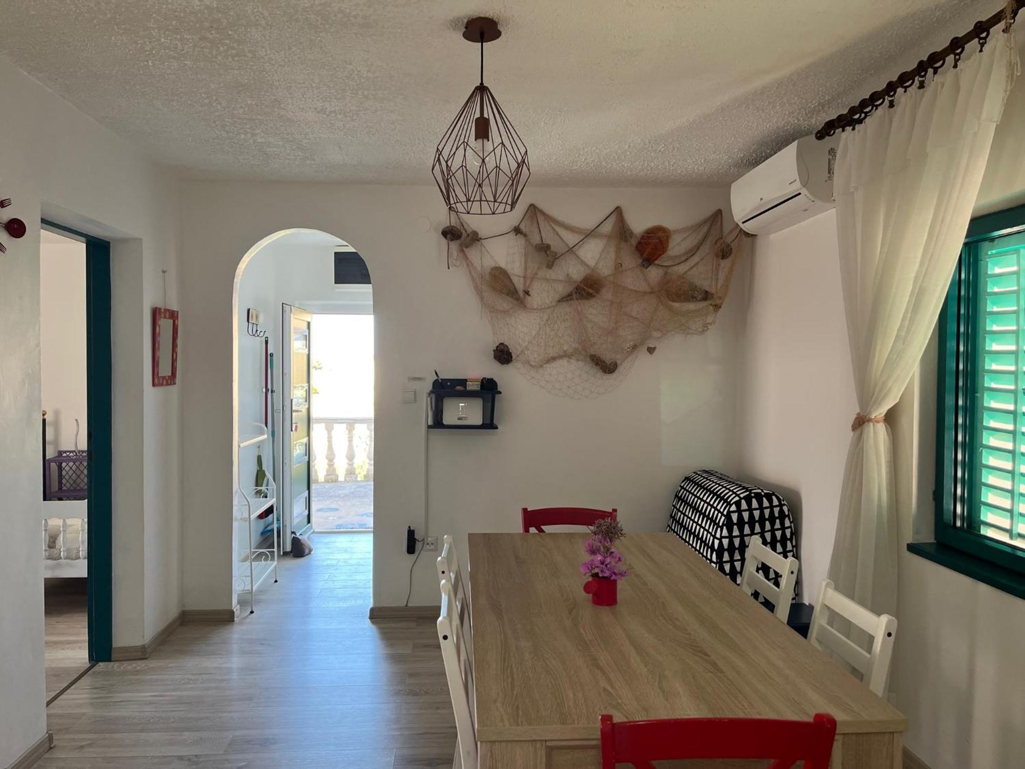 Apartment Karmela *