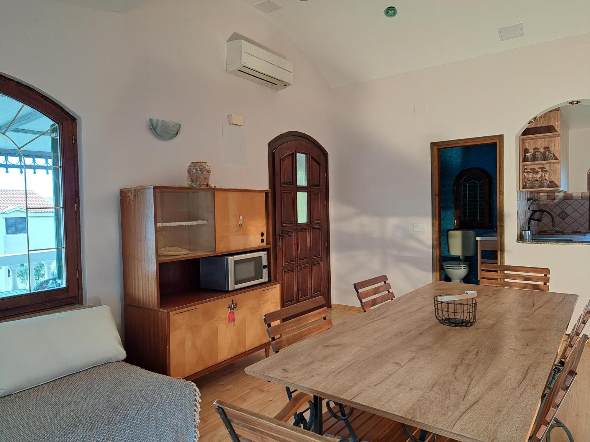 Apartment Karmela