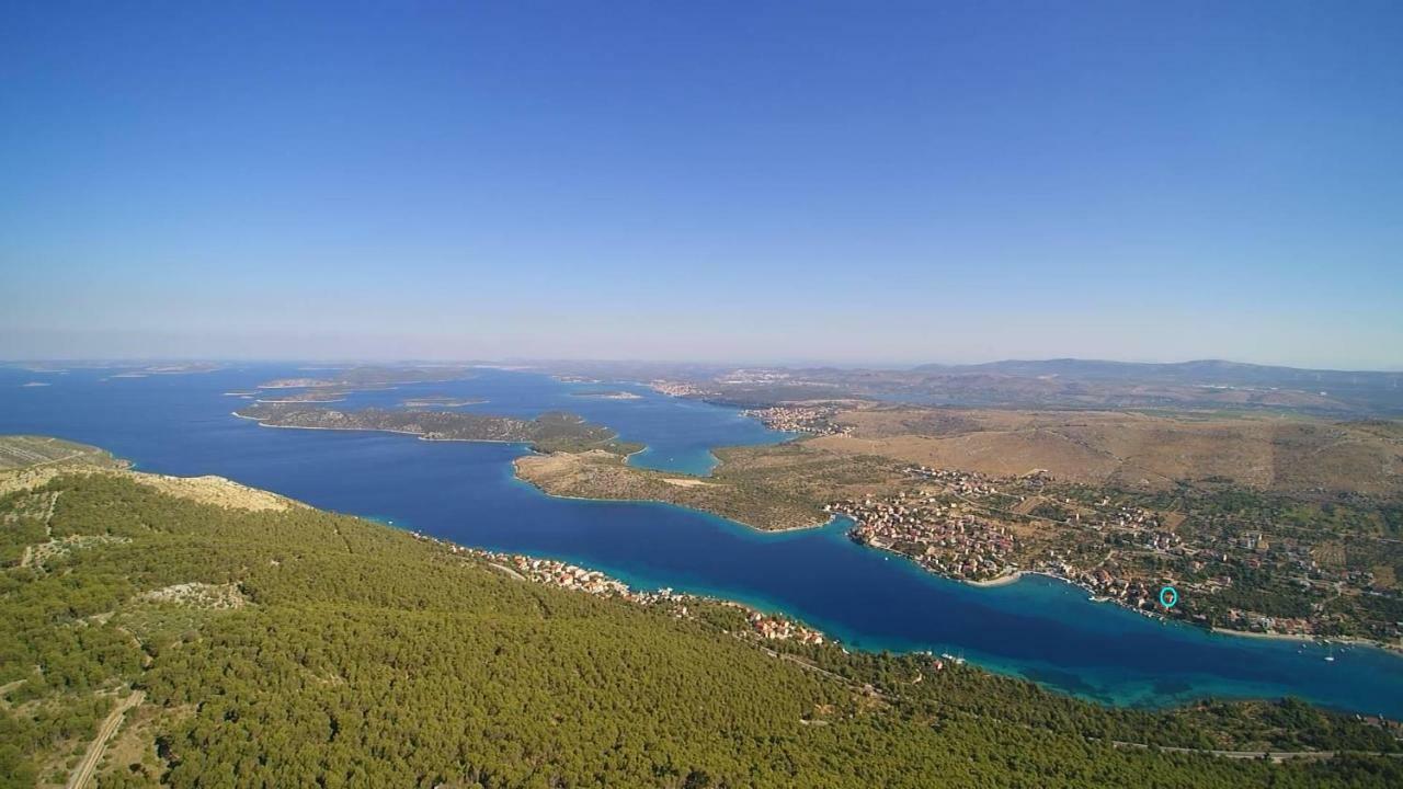 Karmela *